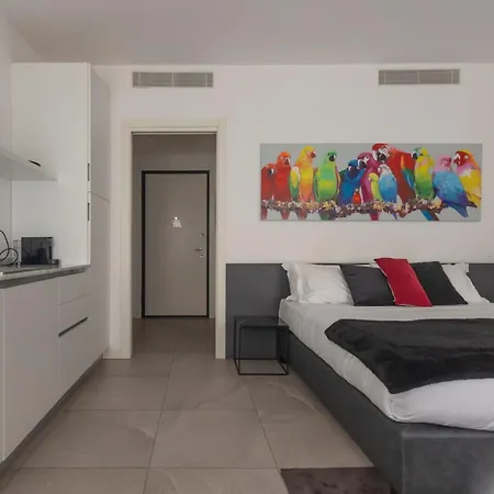 Hotiday Lima Apartament *